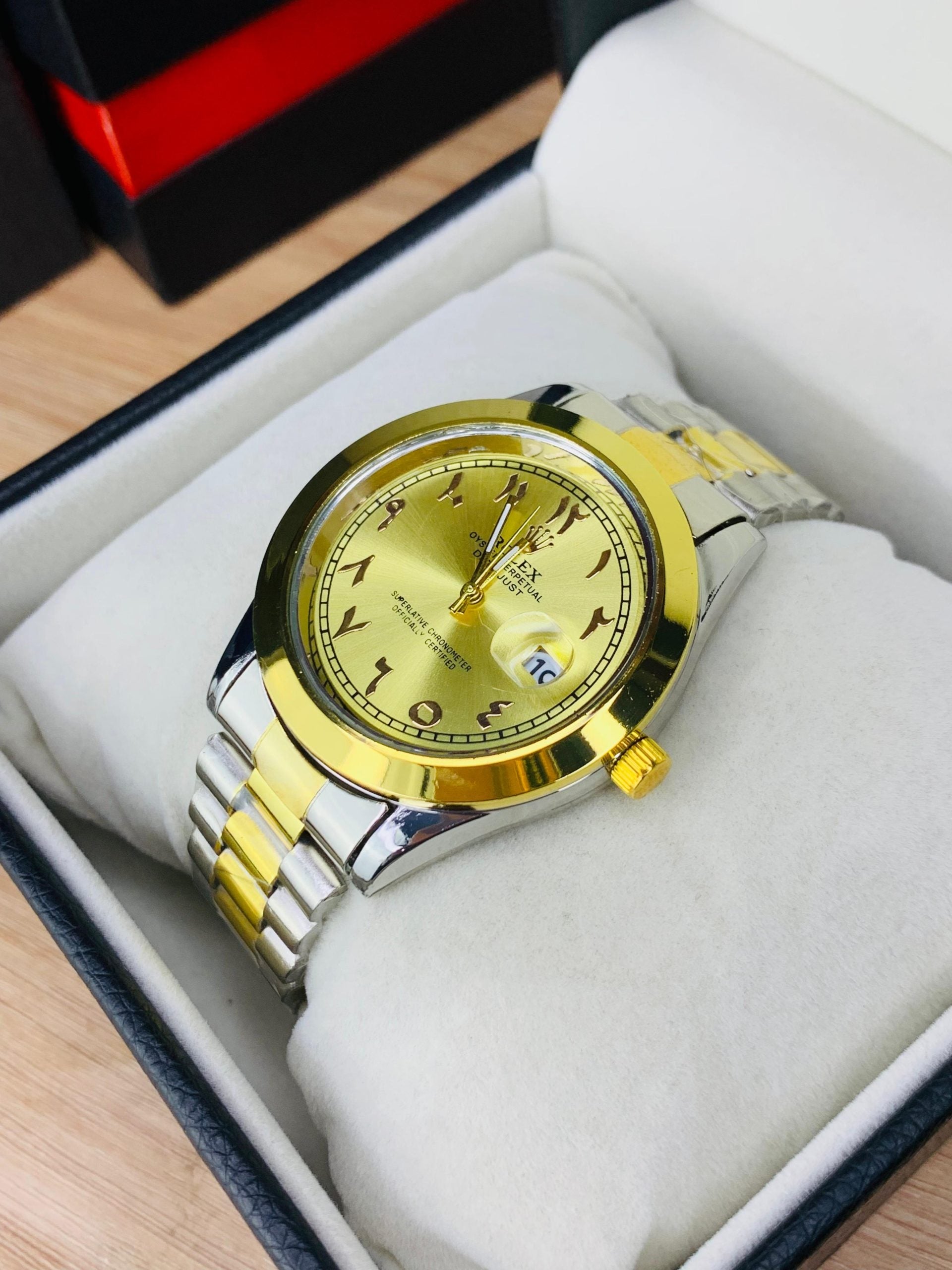 Luxury Two Tone Watch With Date Adjustment