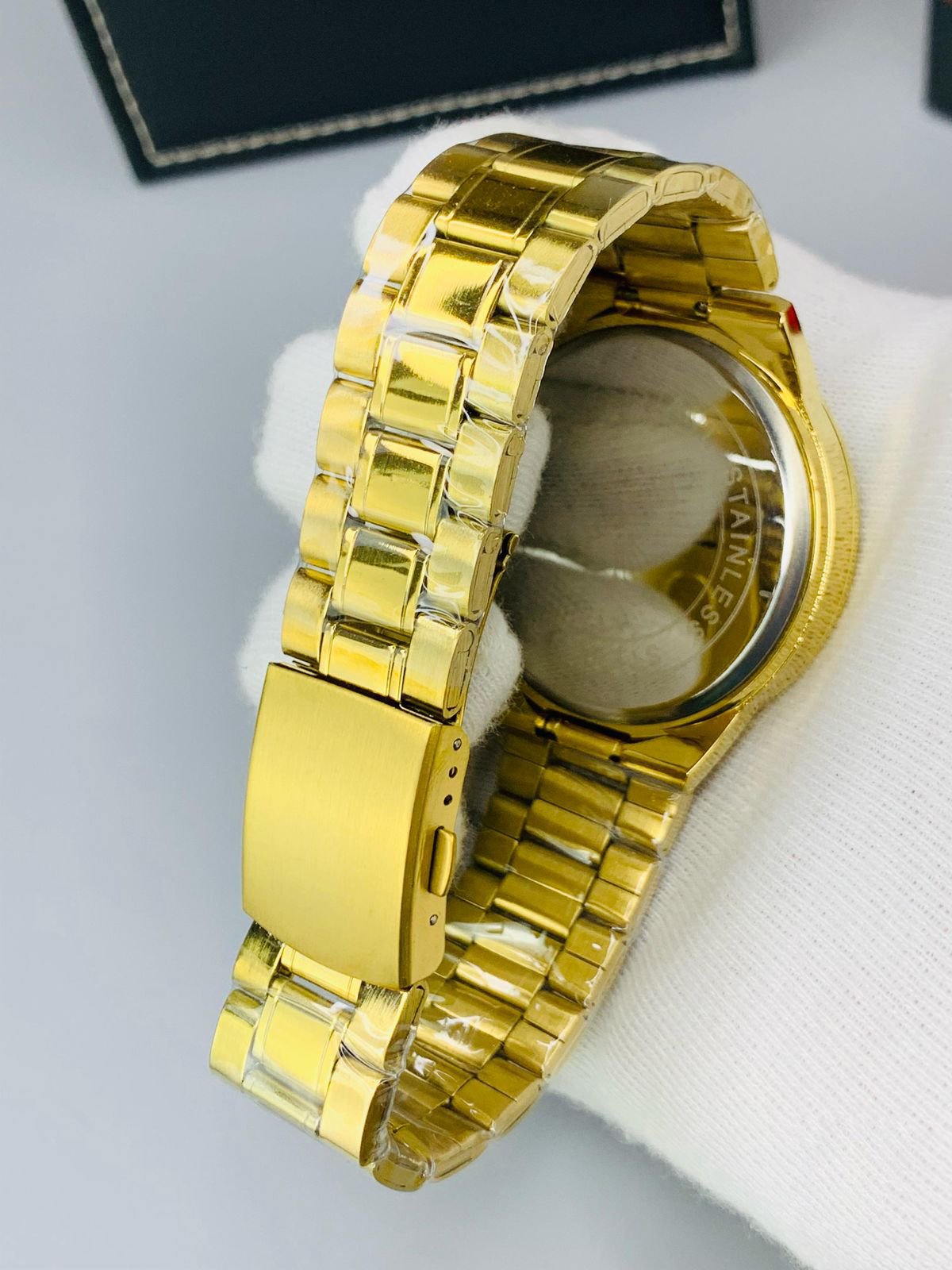 Luxury Two Tone Watch With Date Adjustment